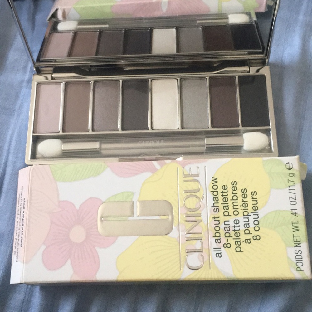 Clinique eyeshadow palette