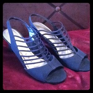 Ladies Slip on heeled sandals