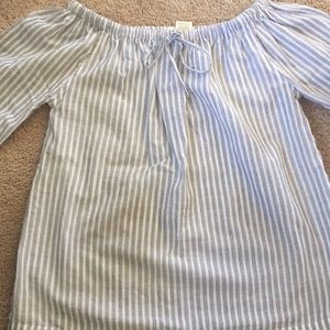 3/4 length sleeve off the shoulder top