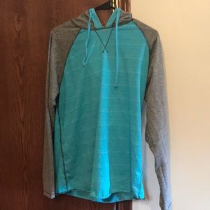 Free planet long sleeve hoodie