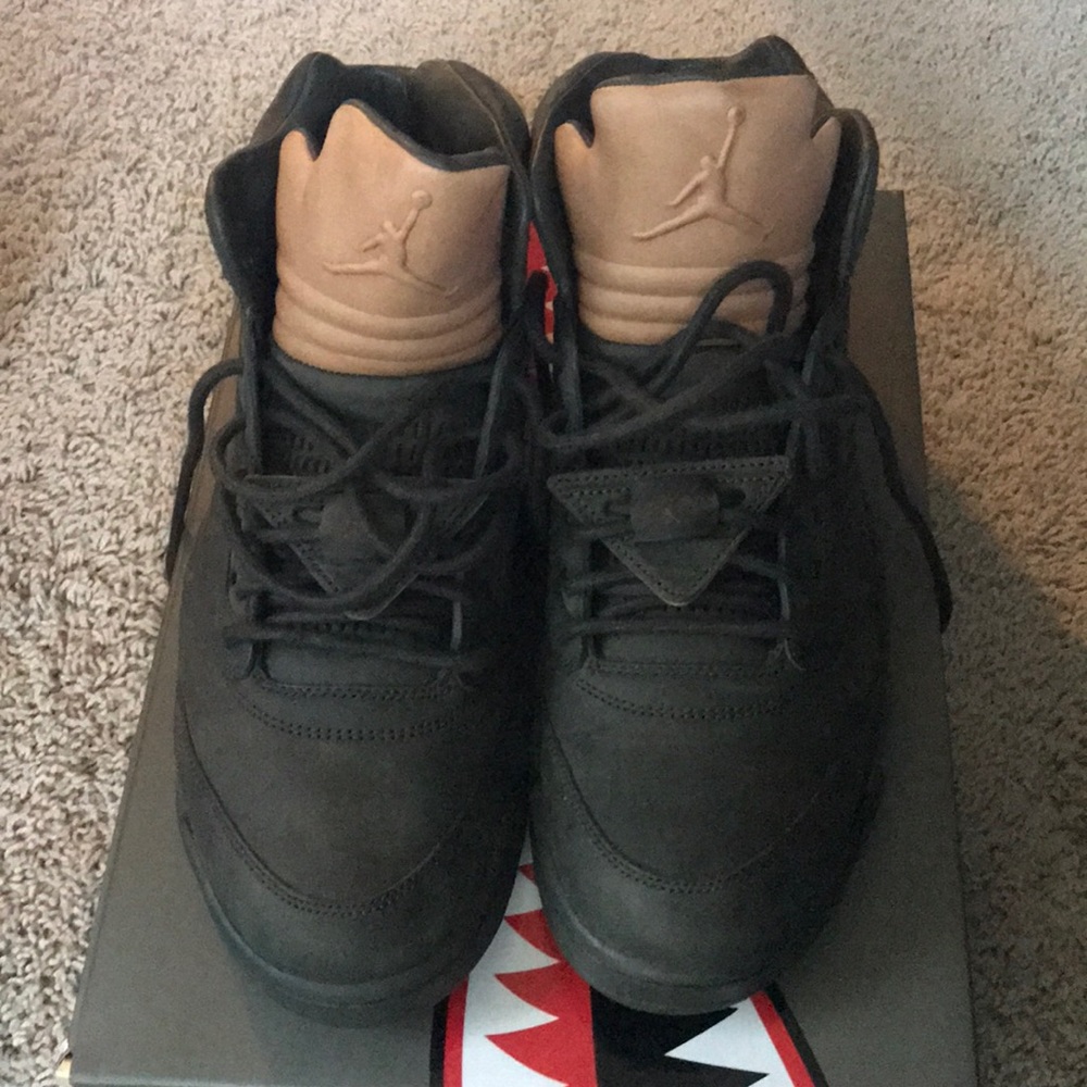 Jordan 5 (premium take flight)