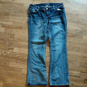 Maurices  size 14 regular jeans