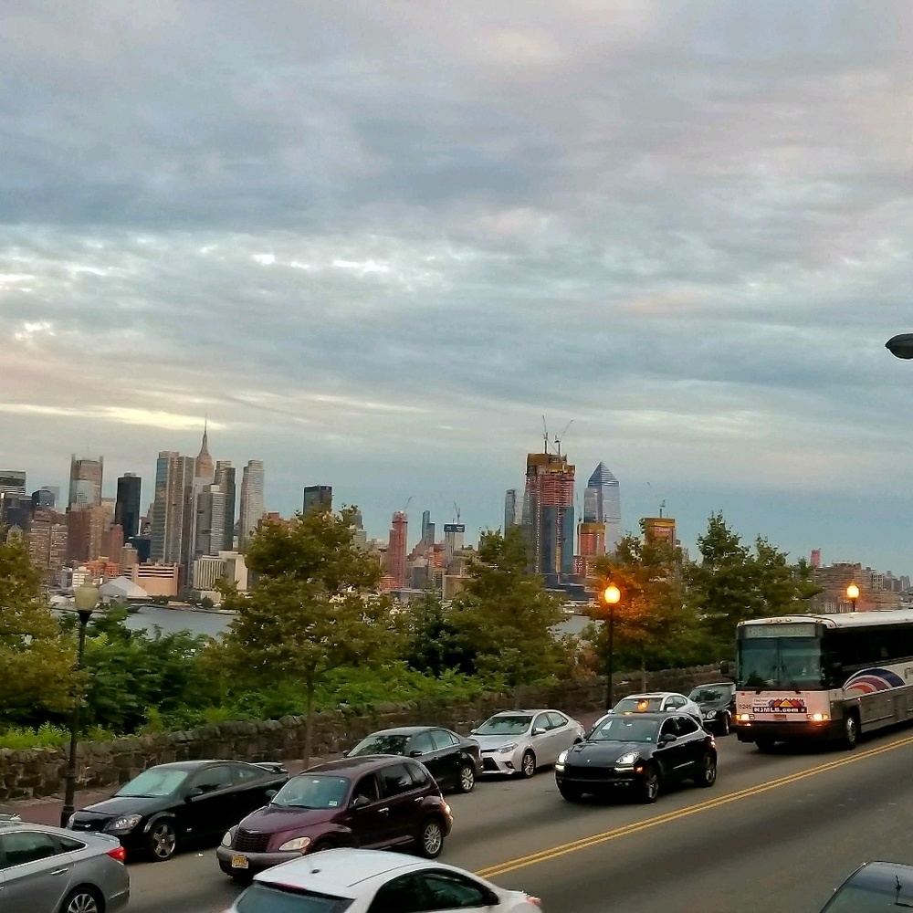 Meet your Posher, Alejandra