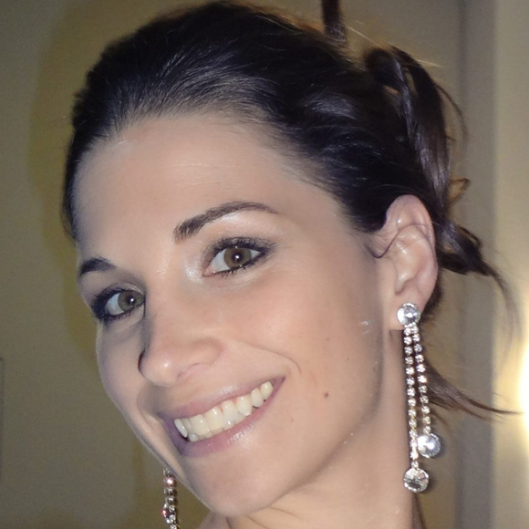 Meet your Posher, Amanda - Picture 5 of 6