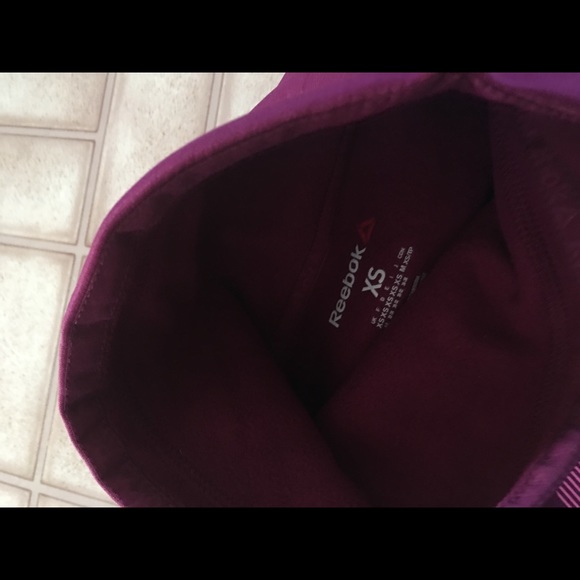 Women’s Reebok hoodie - Picture 2 of 2