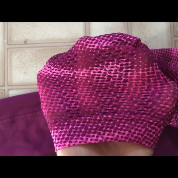 Women’s Reebok Leggings - Picture 2 of 3