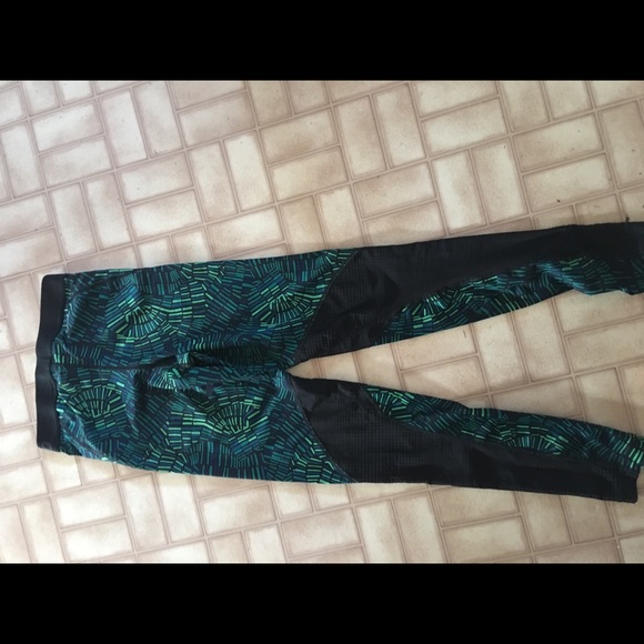 Nike leggings - Picture 2 of 5