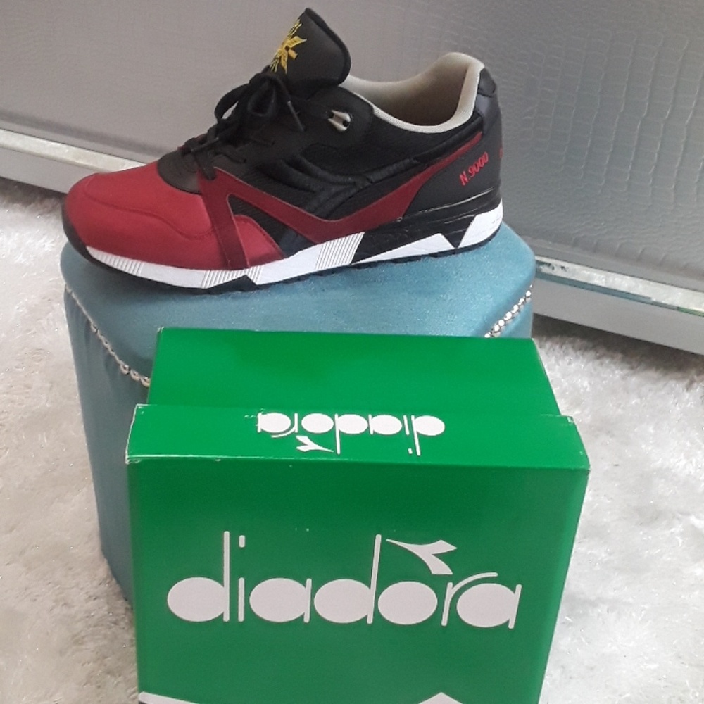 Size 12.5 diadora Red Vulcan