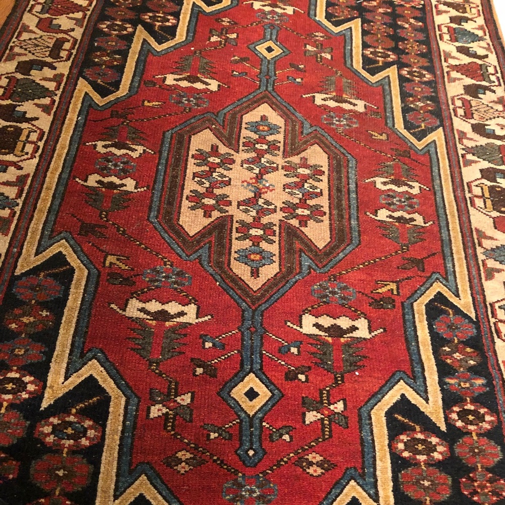 Powder room rug - Persian Antique