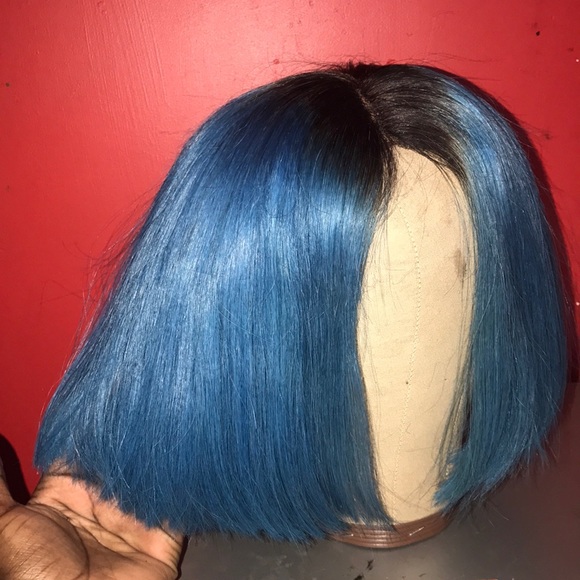 BLUE BLUNT CUT BOB Divaswigs. Original price $$490 - Picture 2 of 5