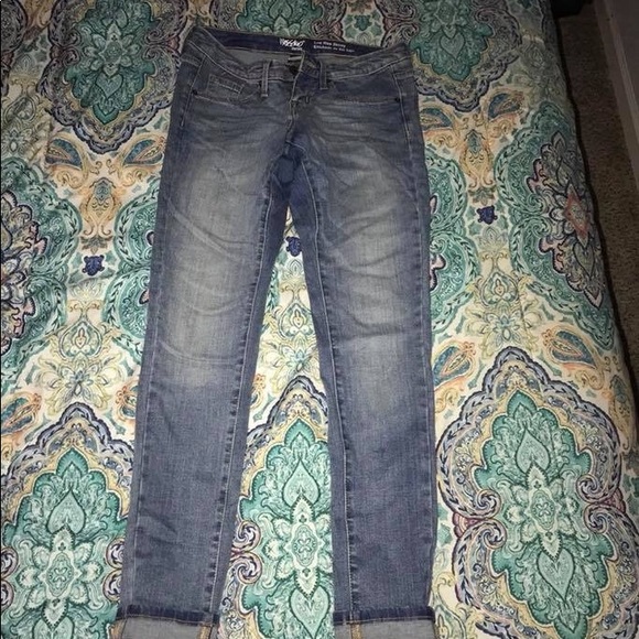 Jeans - Picture 1 of 3