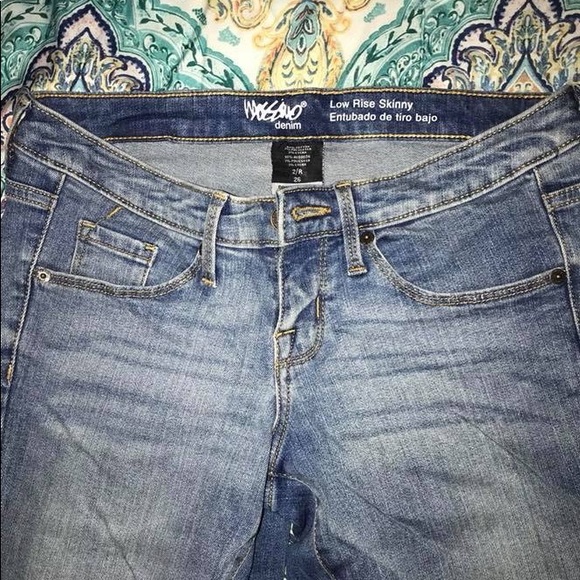 Jeans - Picture 2 of 3