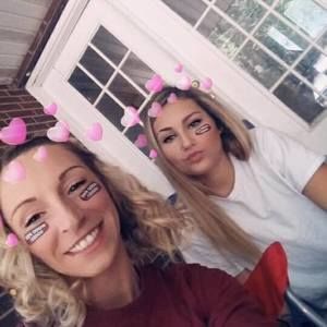 Meet your Posher, Crystal