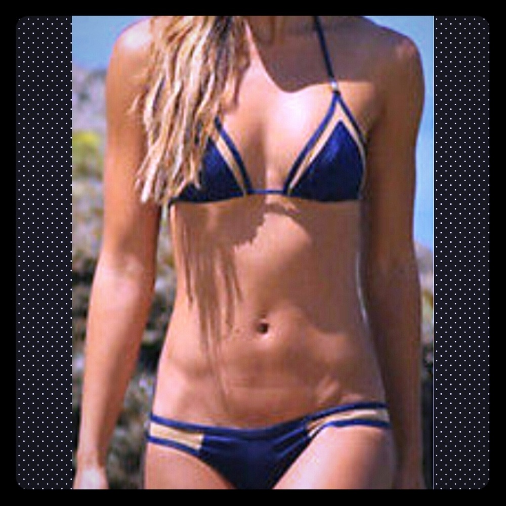 2day only💋Gorgeous navy blue & tan bikini