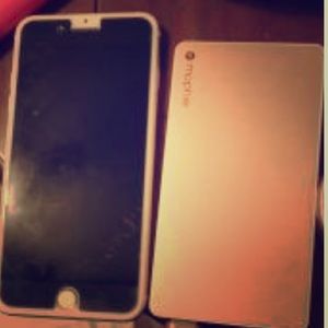 FACTORY UNLOCKED ROSE GOLD 7 PLUS IPHONE