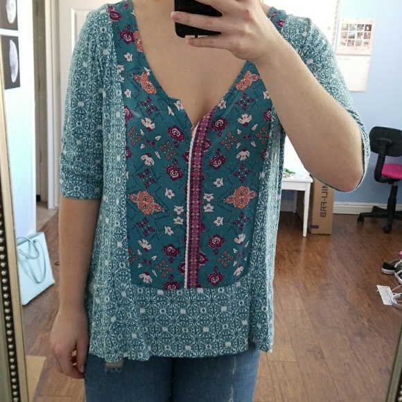 Anthropolgie top - Picture 2 of 4