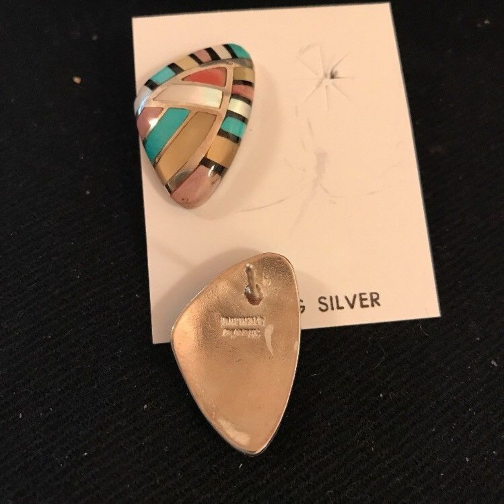 Navajo Pink MOP Black Onyx Inlay Earrings - Picture 2 of 4