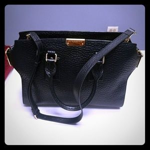 Burberry banner black