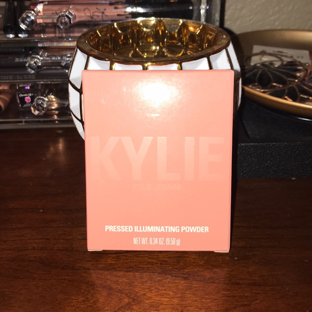 Kylie Cosmetics highlighter