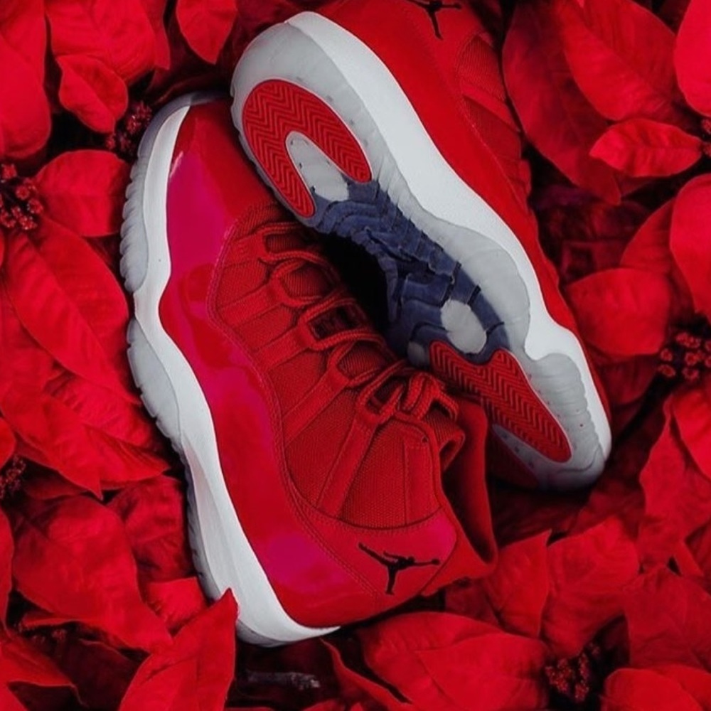 Jordan's 11 Red