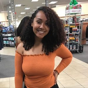 Meet your Posher, Kiana