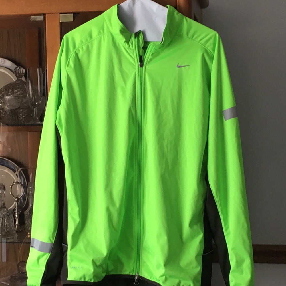 MENS NIKE JACKET   DRI-FIT
