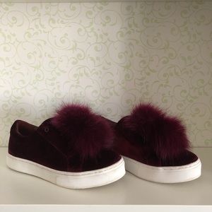 Sam Edelman Leya Pompom sneaker