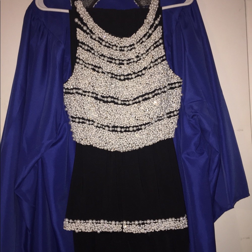 Prom dress! - Picture 3 of 4
