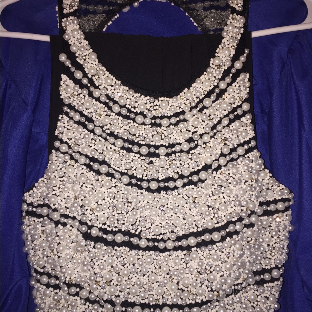 Prom dress! - Picture 4 of 4