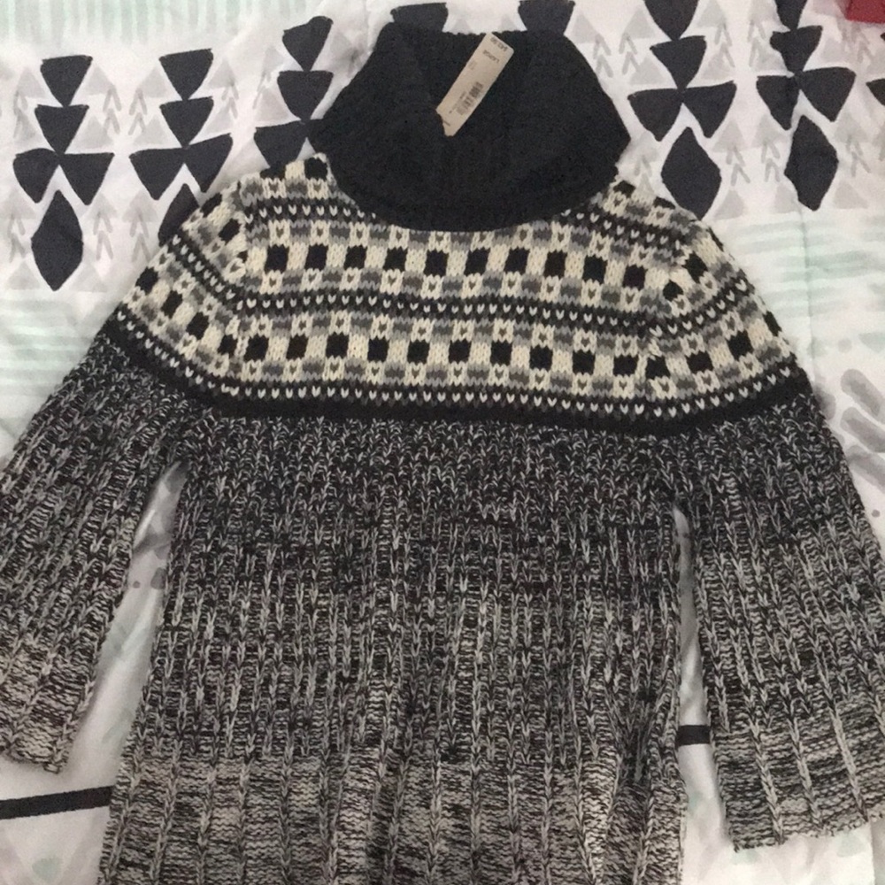 Decree 3/4 sleeve sweater Brand New with tags