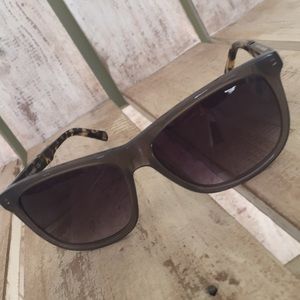 Banana Republic Wayfarer sunglasses