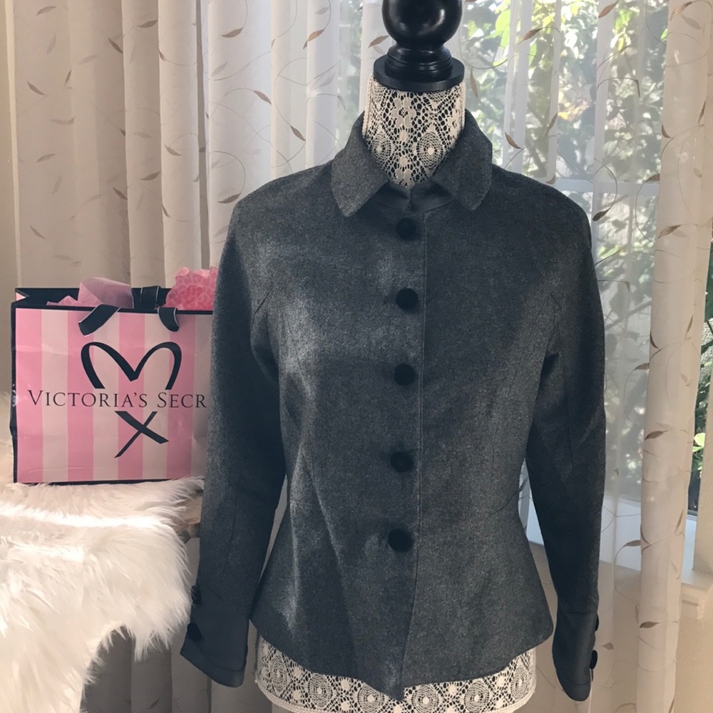 NWOT Body by Victoria Gray Wool peplum jacket sz 6