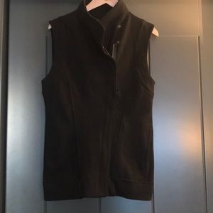 lululemon vest- cotton fleece, black size 8