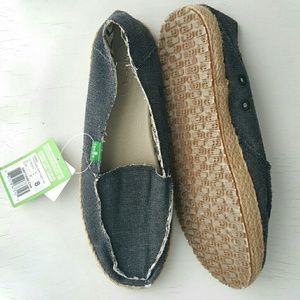 Women's shoes