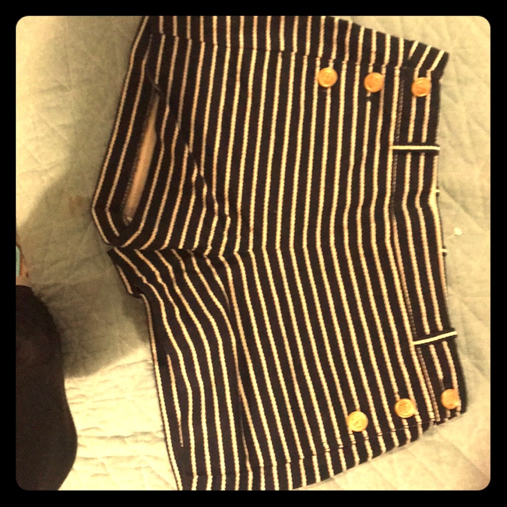 JCREW stretch shorts . Size 2 . Navy theme.
