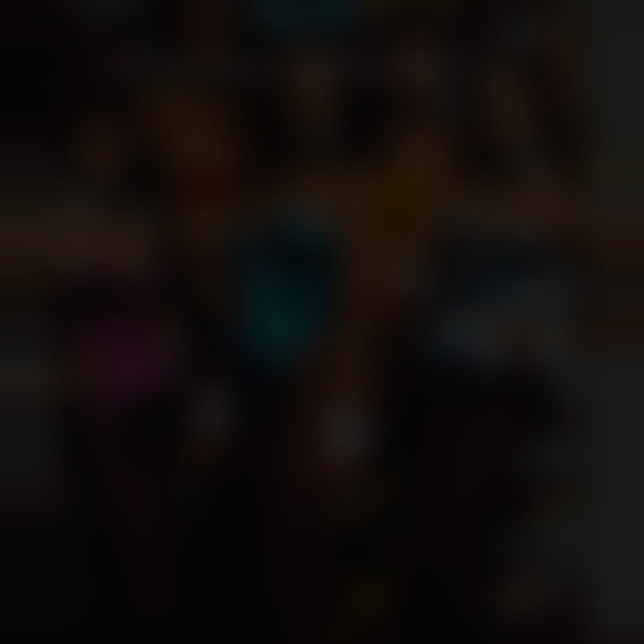 Meet your Posher, Karissa - Picture 1 of 1