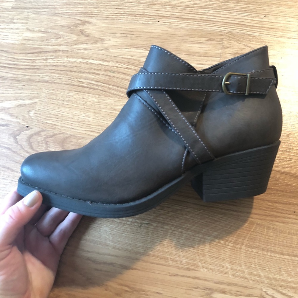 Brown, short booties!