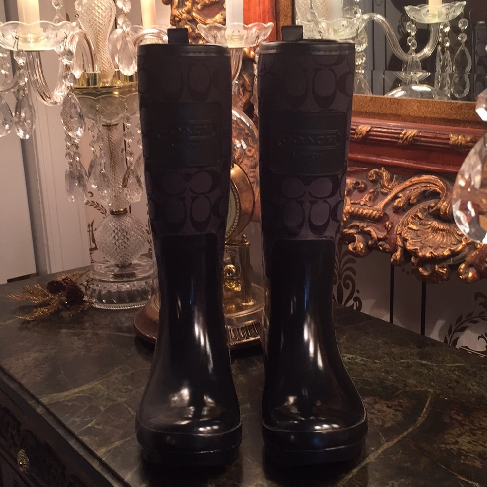 ❌SOLD❌ Authentic Coach Classic C Rain Boots 👢