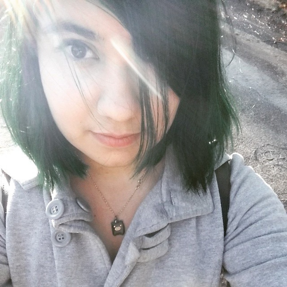 Meet your Posher, Isy