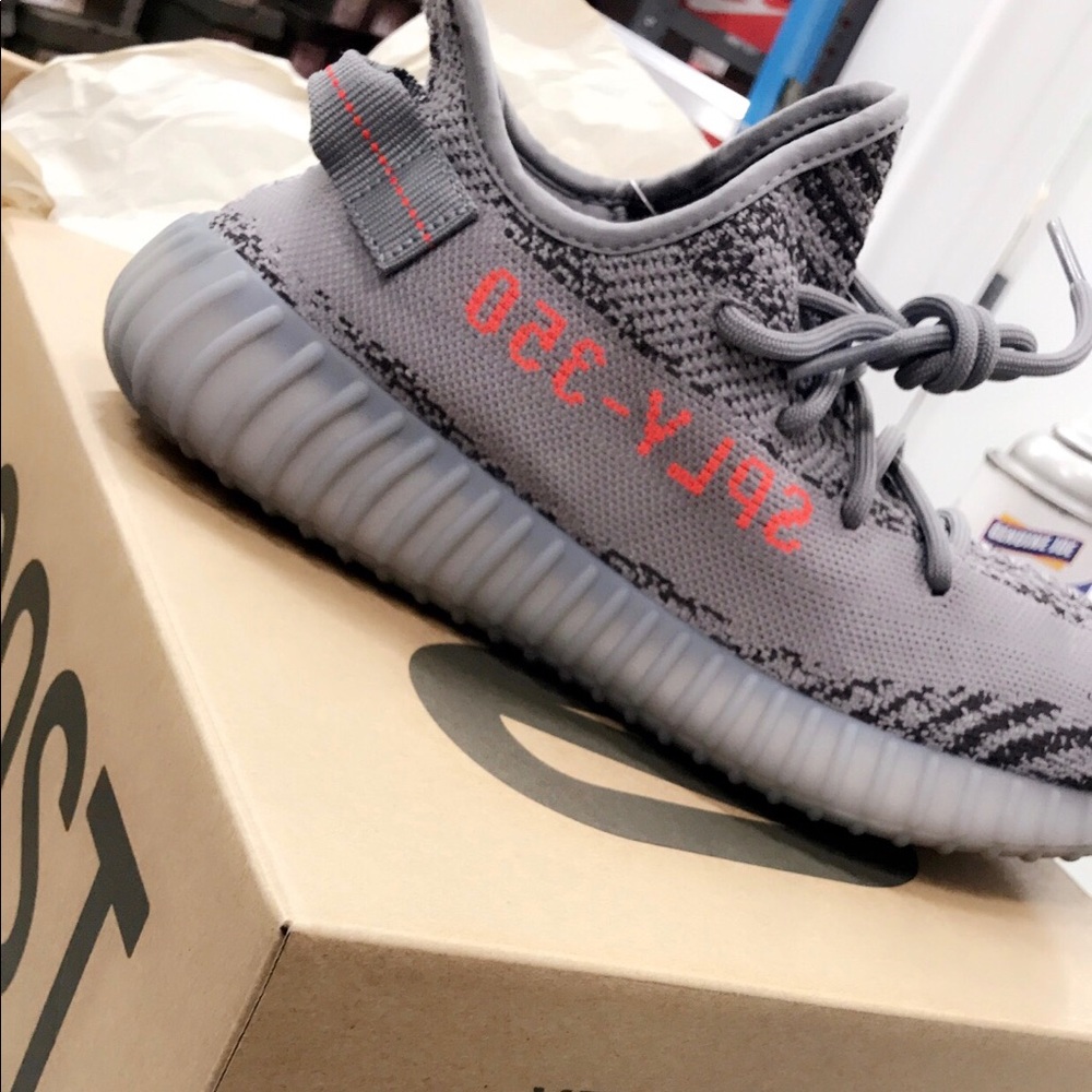 Yeezy Boost 350 v2