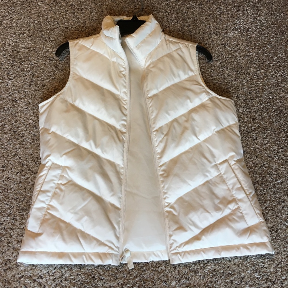 Land’s End Lightweight Puffer Vest