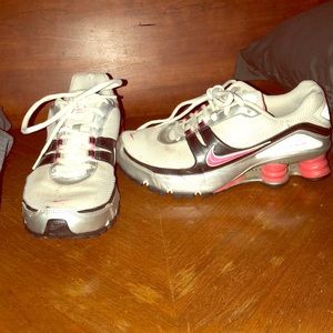 Women's Nike Shox