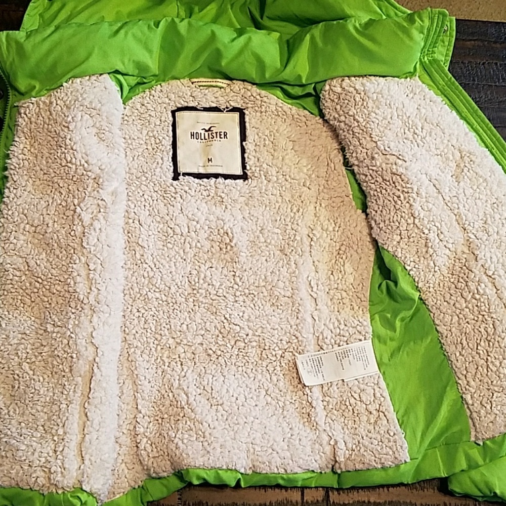 *SOLD*Puffer Coat - Picture 2 of 3