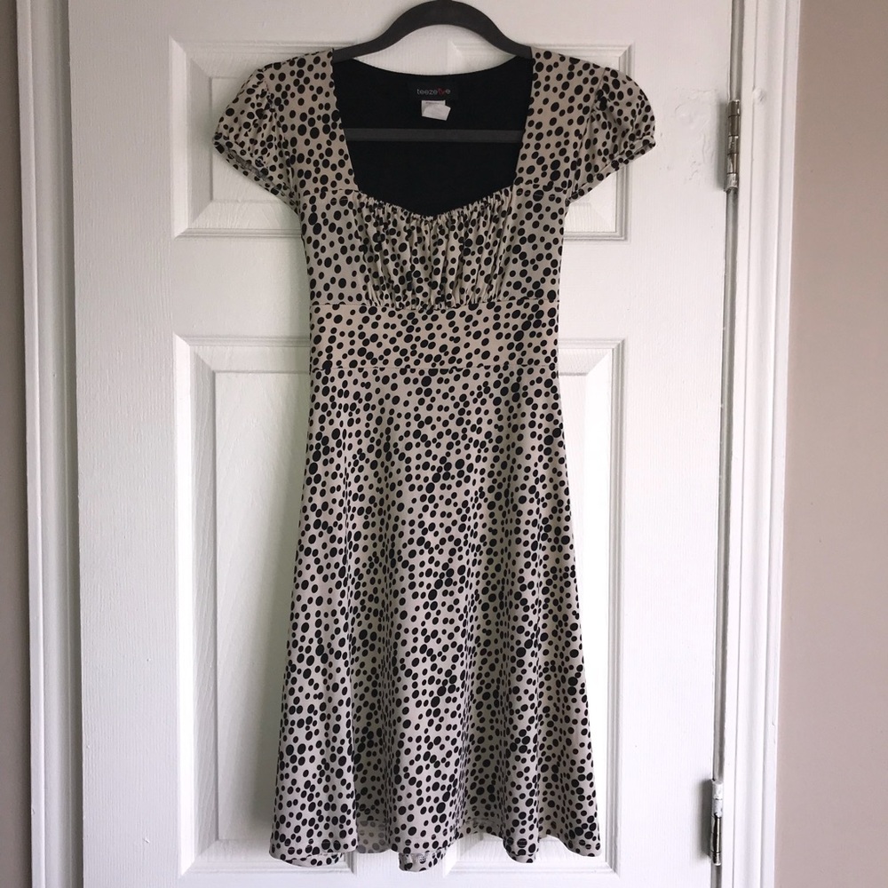 Cute Vintage Style Polka Dot Dress — Taupe, Black