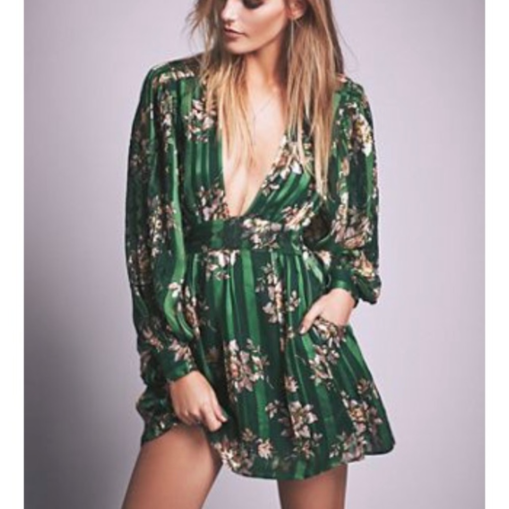 ISO MIDNIGHT BLOOMS FREE PEOPLE DRESS
