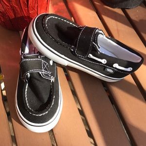Boys Vans boat shoe sneakers