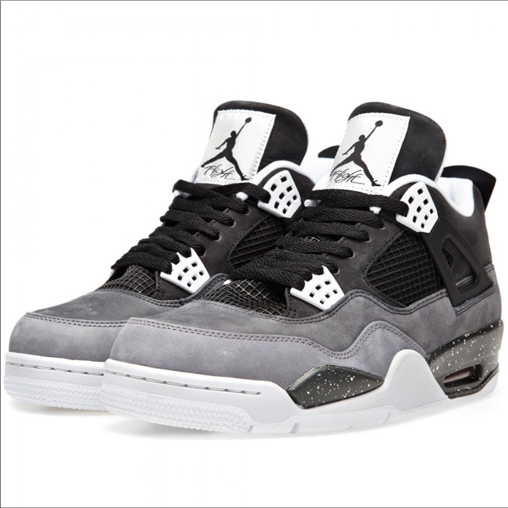 Air Jordan 4 Retro