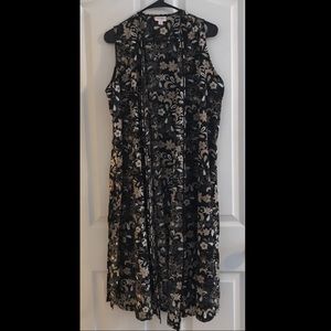 NWOT LULAROE JOY 🌺 Gorgeous Silky Floral M