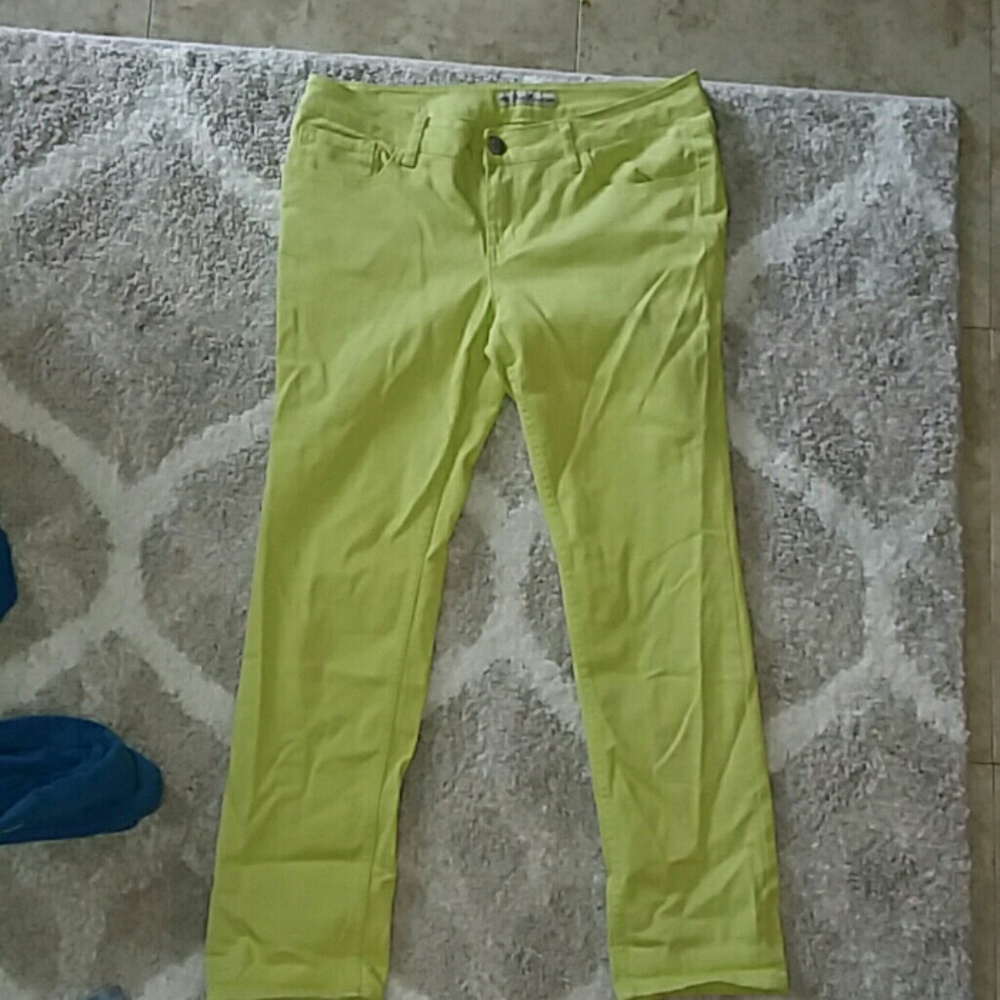Paris blues 13 green capris