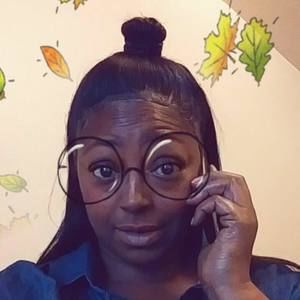 Meet your Posher, Donisha